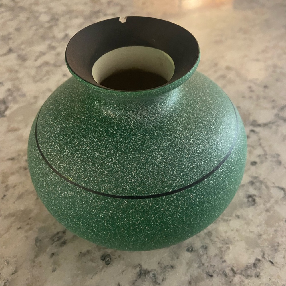 Small vase - Picture 3 of 3